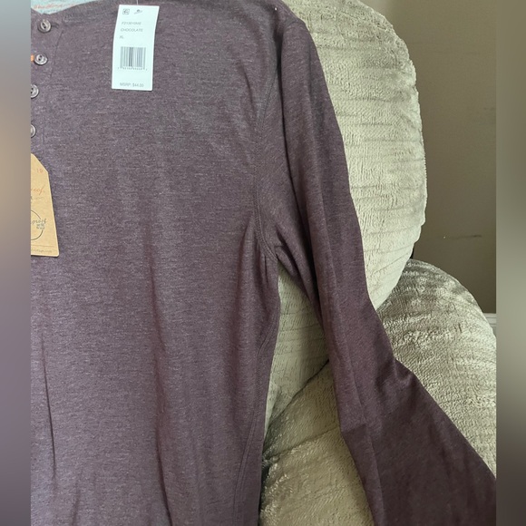 NWT - Weatherproof Vintage Henley, Chocolate, Size XL - Picture 8 of 12